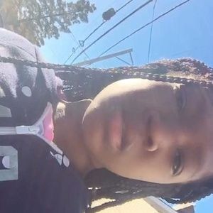 Meet your Posher, Deonna